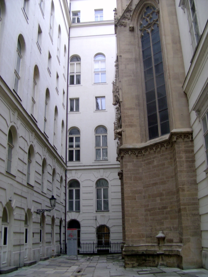 01_03.jpg